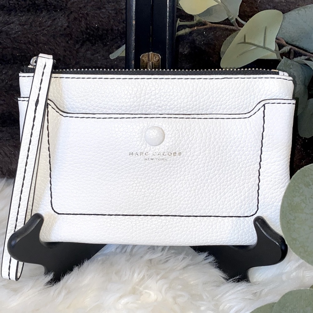Marc Jacobs Empire City Wristlet